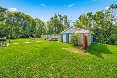 219 W Mennonite Road Aurora OH 44202