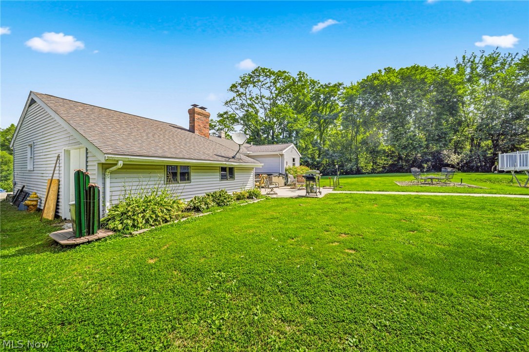 219 W Mennonite Road Aurora OH 44202