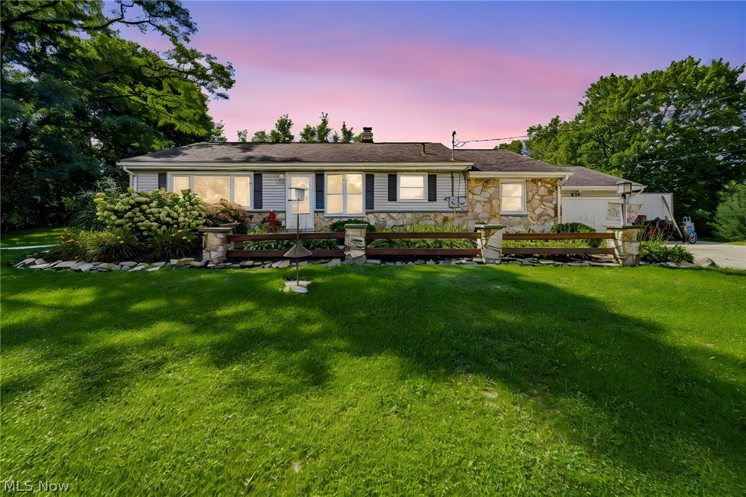 219 W Mennonite Road Aurora OH 44202