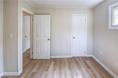 861 Oak Street Elyria OH 44035