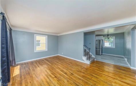 13815 Cranwood Park Boulevard Garfield Heights OH 44125