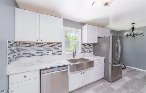 13815 Cranwood Park Boulevard Garfield Heights OH 44125