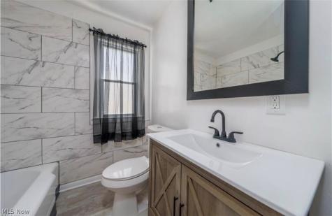 13815 Cranwood Park Boulevard Garfield Heights OH 44125