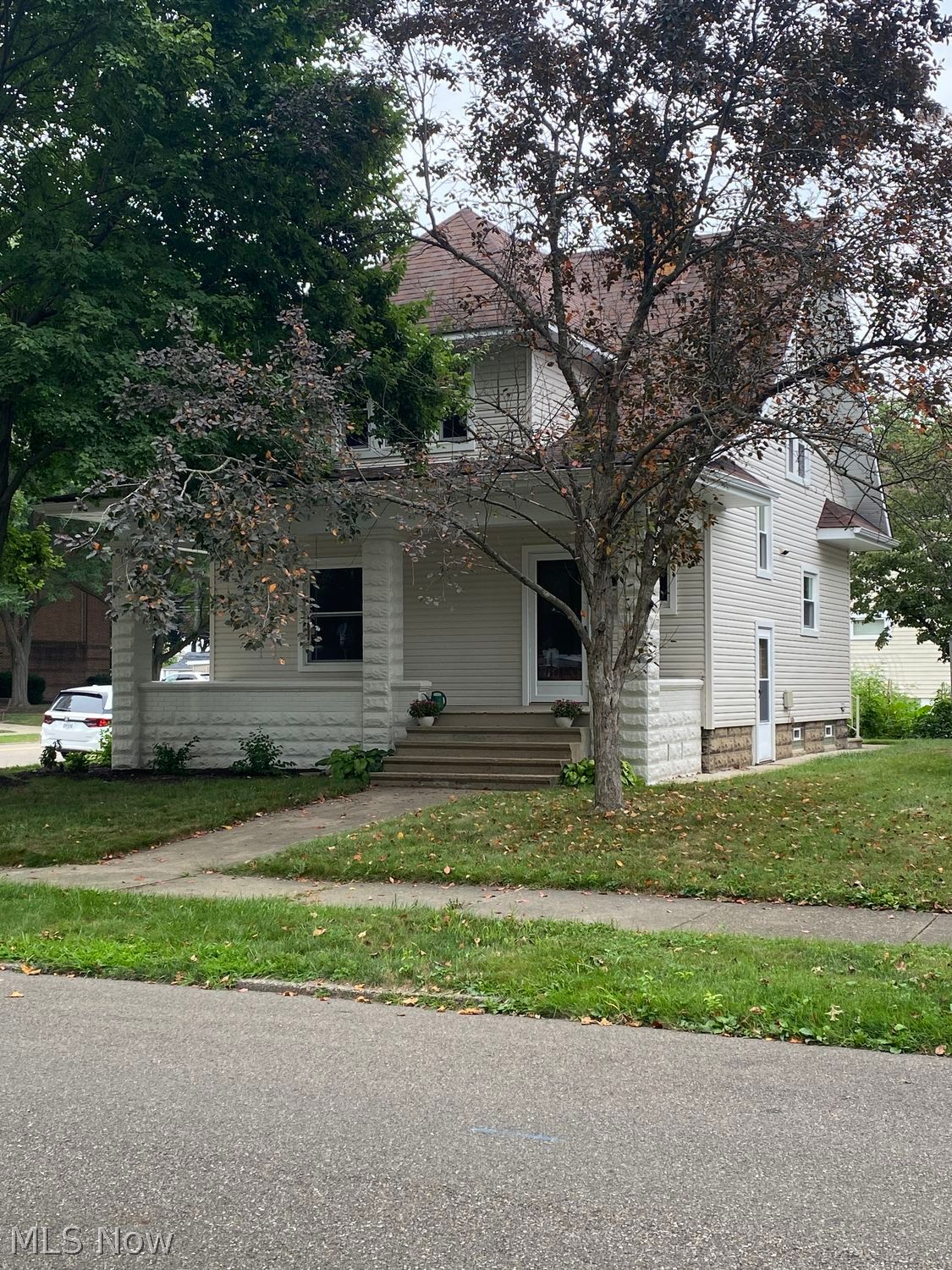 1231 Dover Avenue Dover OH 44622
