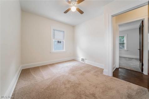 18107 East Park Drive Cleveland OH 44119