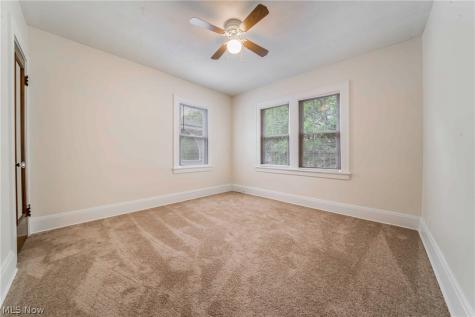 18107 East Park Drive Cleveland OH 44119