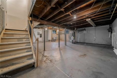 18107 East Park Drive Cleveland OH 44119