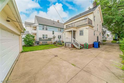 18107 East Park Drive Cleveland OH 44119