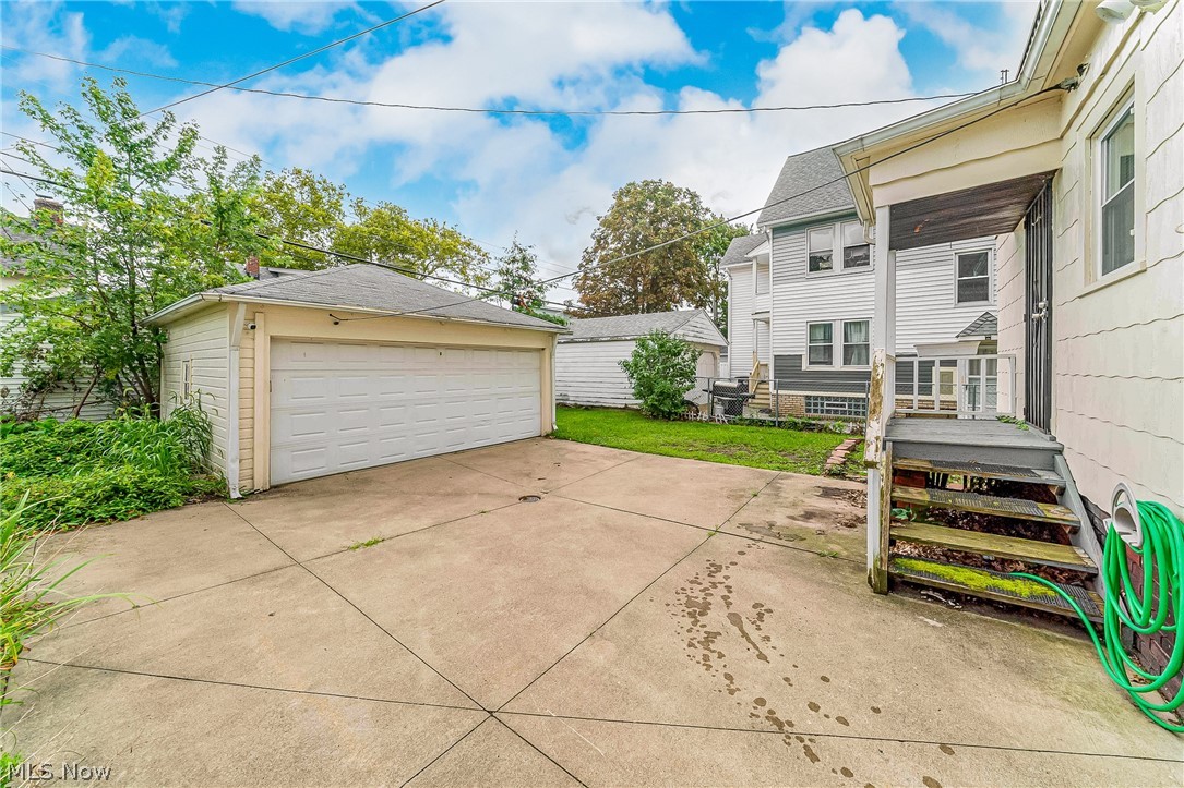 18107 East Park Drive Cleveland OH 44119