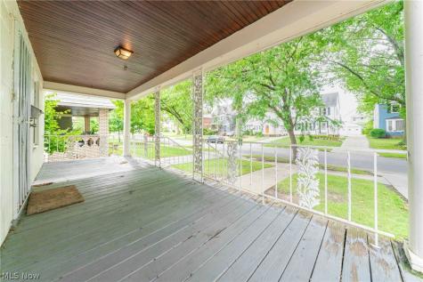 18107 East Park Drive Cleveland OH 44119