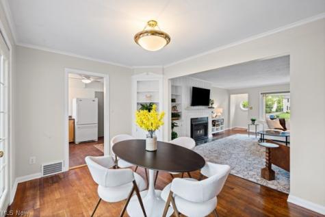 552 Lake Forest Drive Bay Village OH 44140