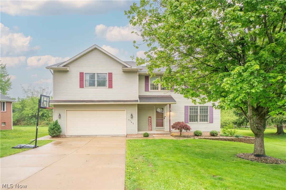 5782 Drenta Circle SW Navarre OH 44662