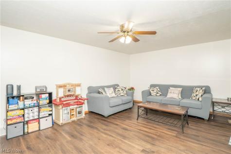 5782 Drenta Circle SW Navarre OH 44662