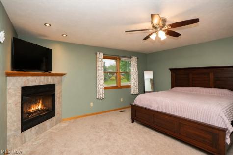 5782 Drenta Circle SW Navarre OH 44662