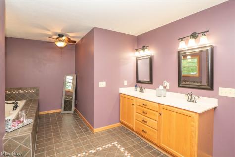 5782 Drenta Circle SW Navarre OH 44662