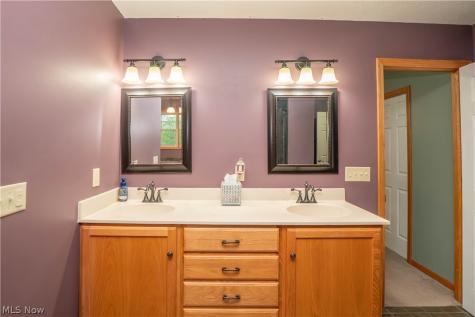 5782 Drenta Circle SW Navarre OH 44662