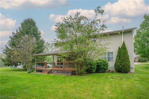 5782 Drenta Circle SW Navarre OH 44662
