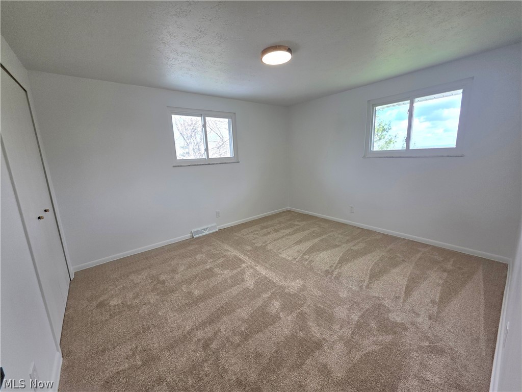 3181 Parmalee Drive Seven Hills OH 44131