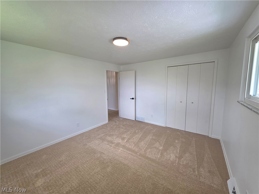3181 Parmalee Drive Seven Hills OH 44131