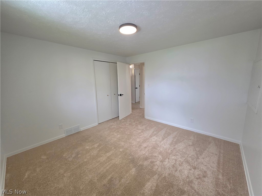 3181 Parmalee Drive Seven Hills OH 44131