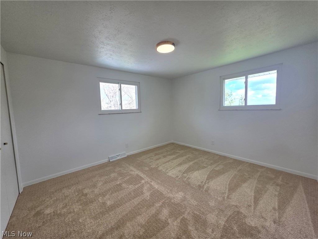 3181 Parmalee Drive Seven Hills OH 44131