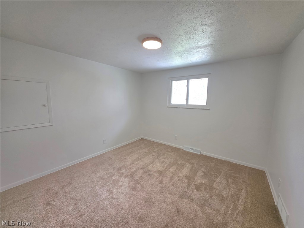 3181 Parmalee Drive Seven Hills OH 44131