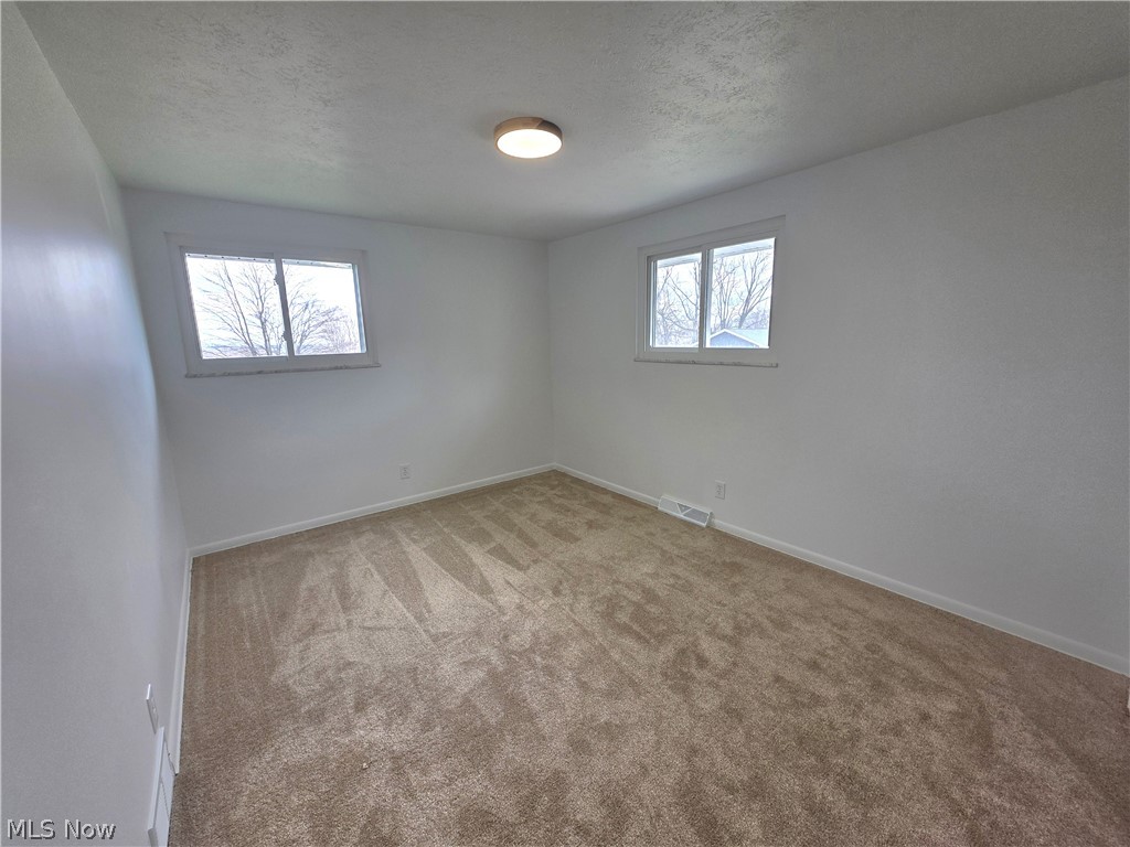 3181 Parmalee Drive Seven Hills OH 44131