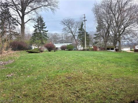 3181 Parmalee Drive Seven Hills OH 44131