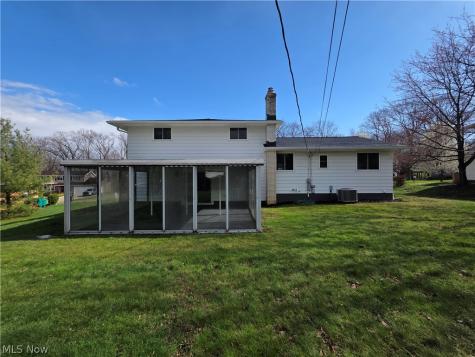 3181 Parmalee Drive Seven Hills OH 44131