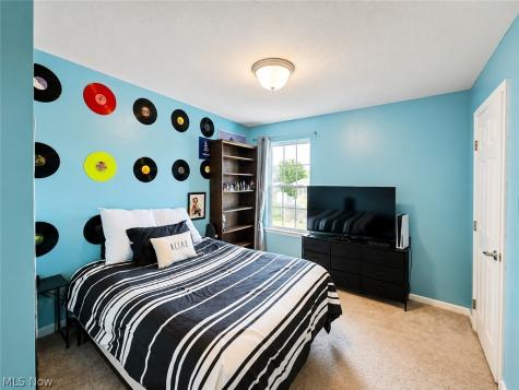 10065 Meadow Ridge Drive Streetsboro OH 44241