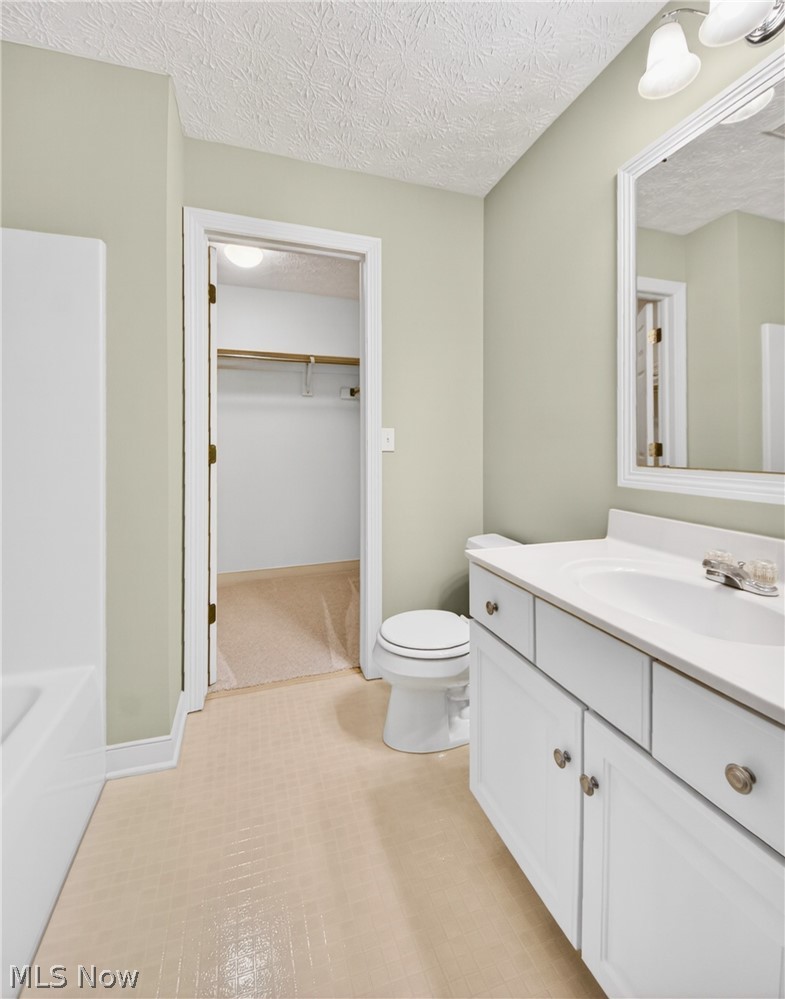 4530 Swan Lake Drive Copley OH 44321