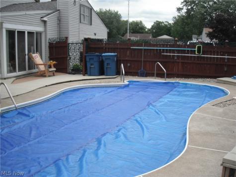 4816 Edgewood Drive Lorain OH 44053