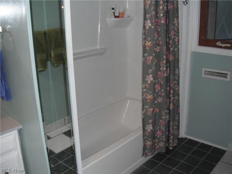 4816 Edgewood Drive Lorain OH 44053