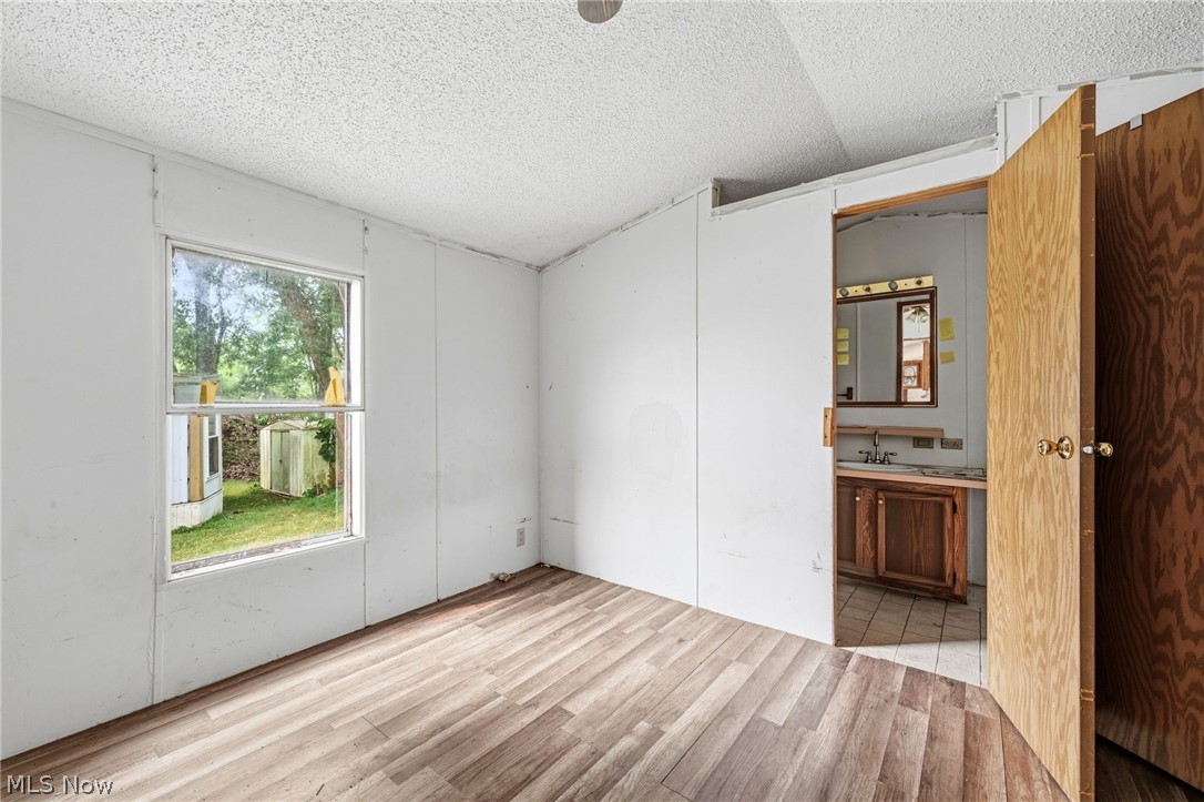 10938 Leader Road Chardon OH 44024