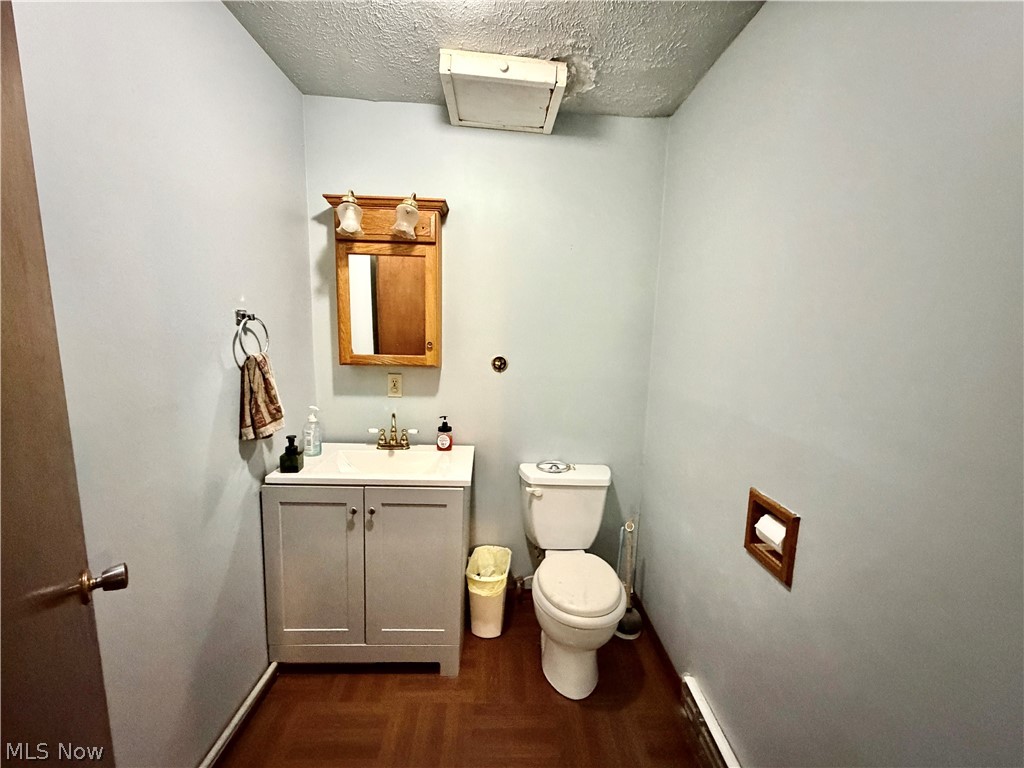 3948 Carson Salt Springs Road Newton Falls OH 44444