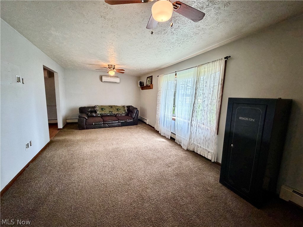 3948 Carson Salt Springs Road Newton Falls OH 44444