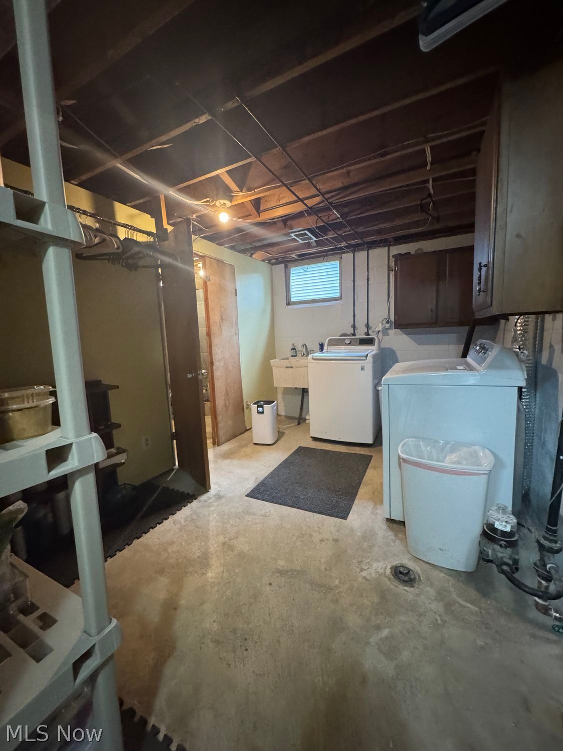 323 Stratford Avenue Wadsworth OH 44281