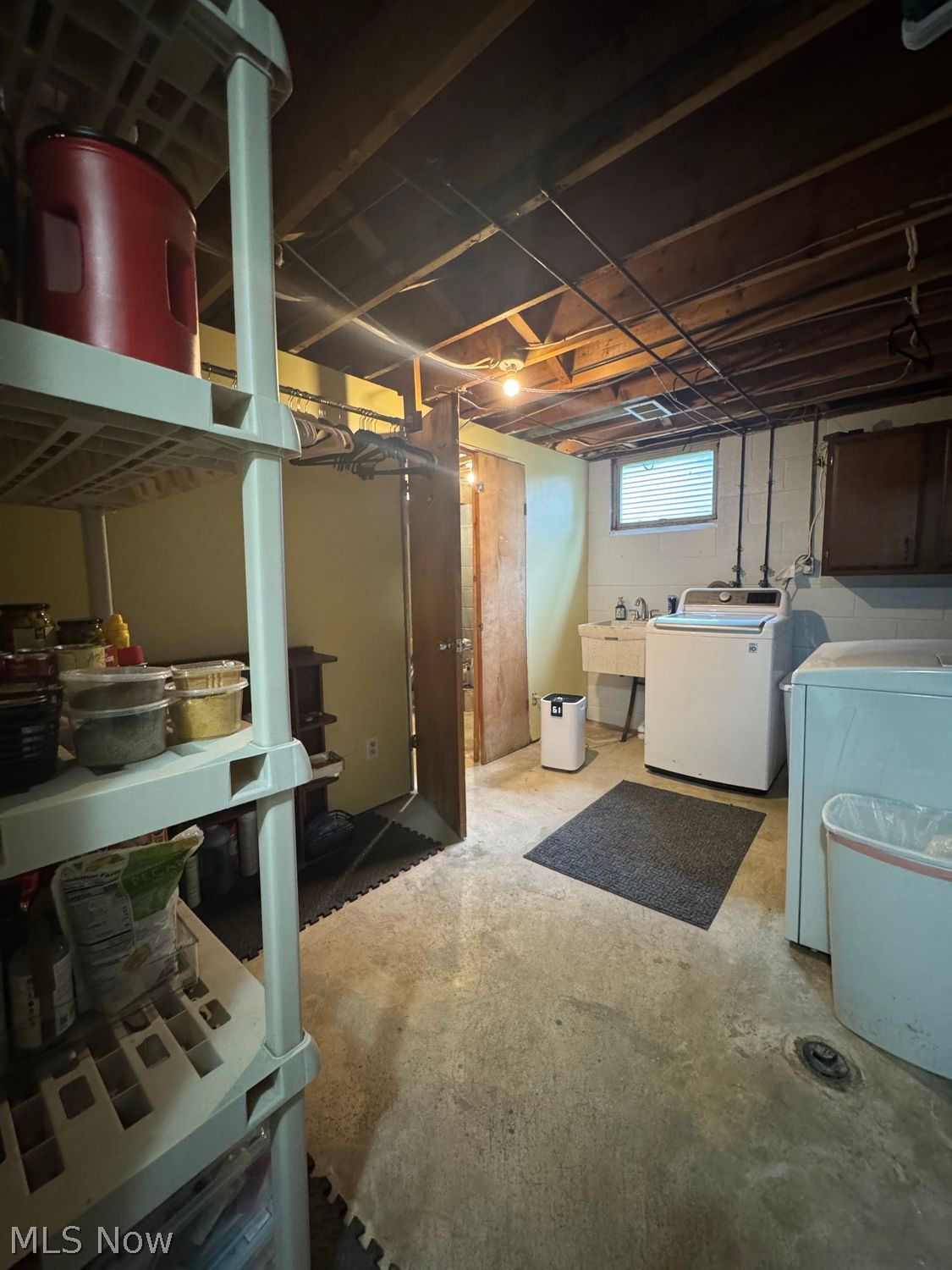 323 Stratford Avenue Wadsworth OH 44281