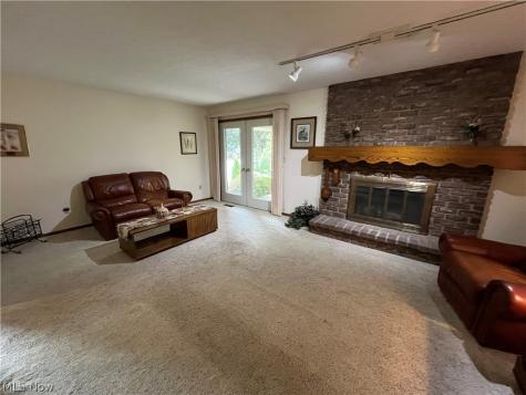 299 Pheasant Run Wadsworth OH 44281