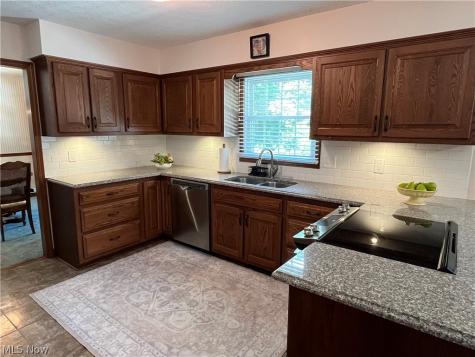 299 Pheasant Run Wadsworth OH 44281