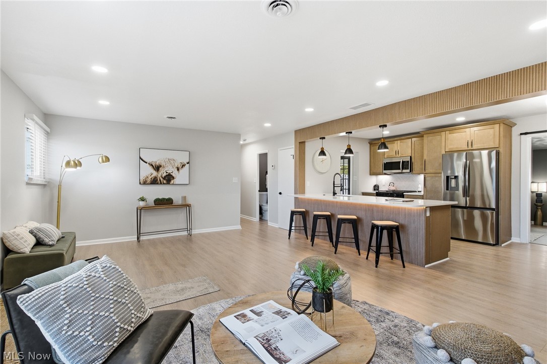 6285 Harrow Court Bedford Heights OH 44146