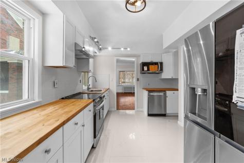 867 East Boulevard Cleveland OH 44108