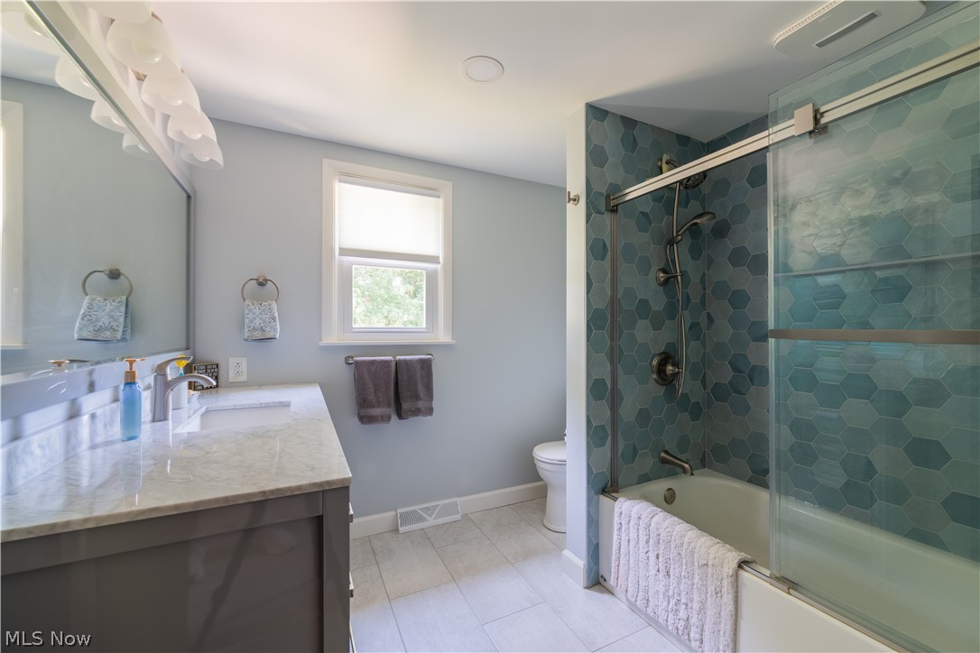 1507 Tamarisk Poland OH 44514