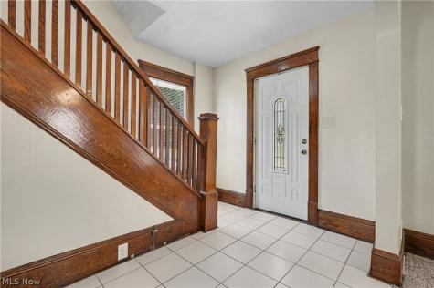 1233 Mcintosh Avenue Akron OH 44314
