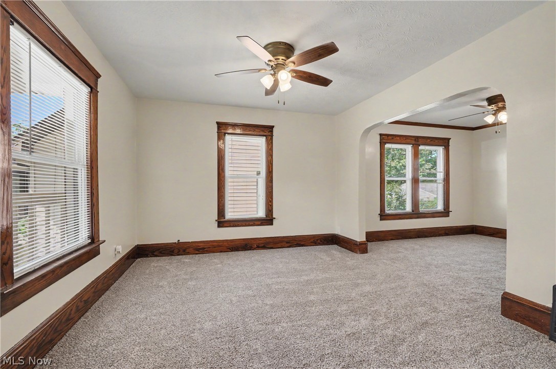 1233 Mcintosh Avenue Akron OH 44314