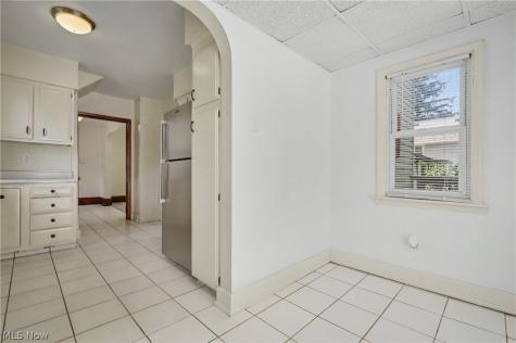 1233 Mcintosh Avenue Akron OH 44314