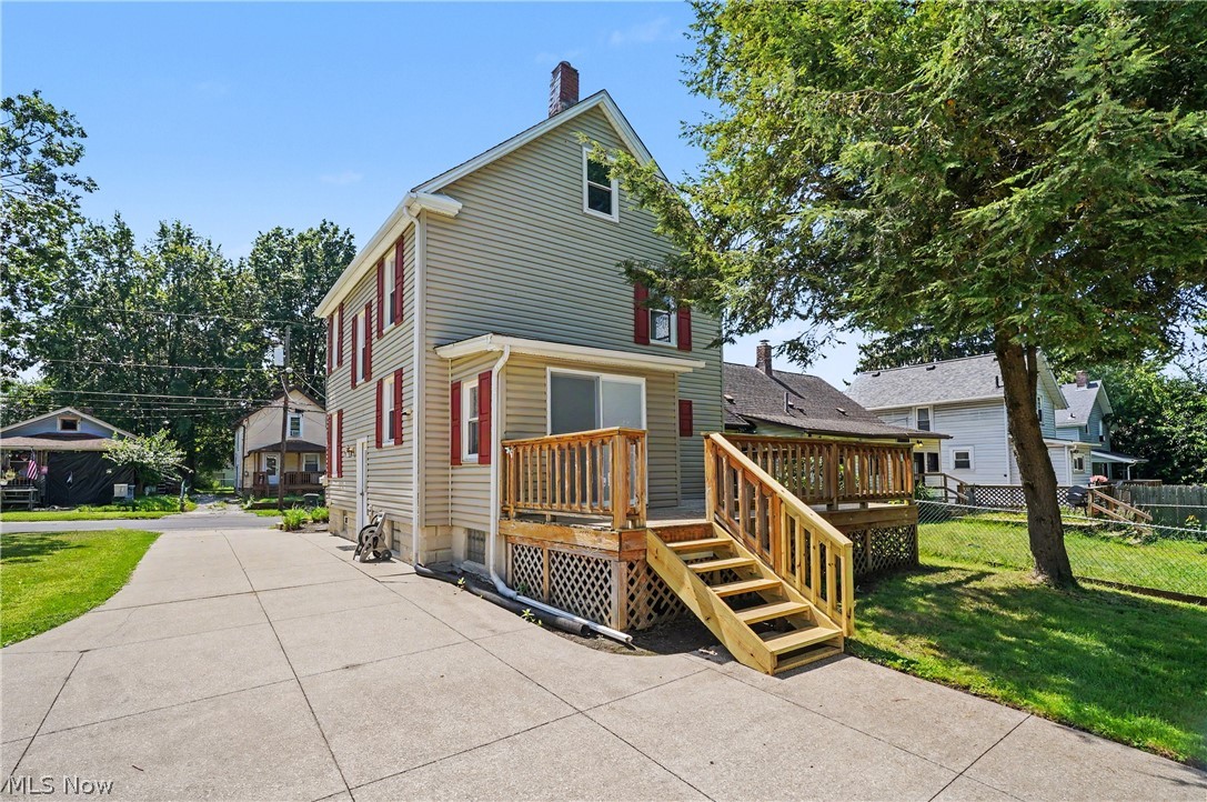 1233 Mcintosh Avenue Akron OH 44314