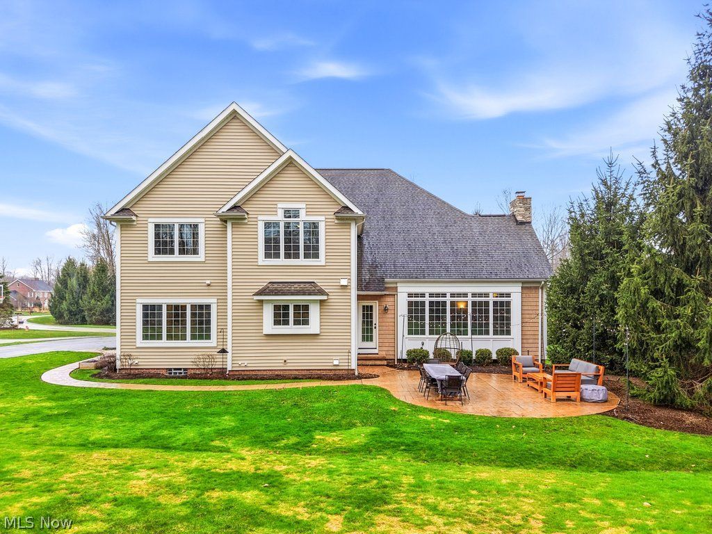 7480 Faraway Trail Chagrin Falls OH 44023
