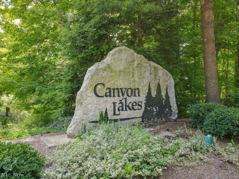7480 Faraway Trail Chagrin Falls OH 44023