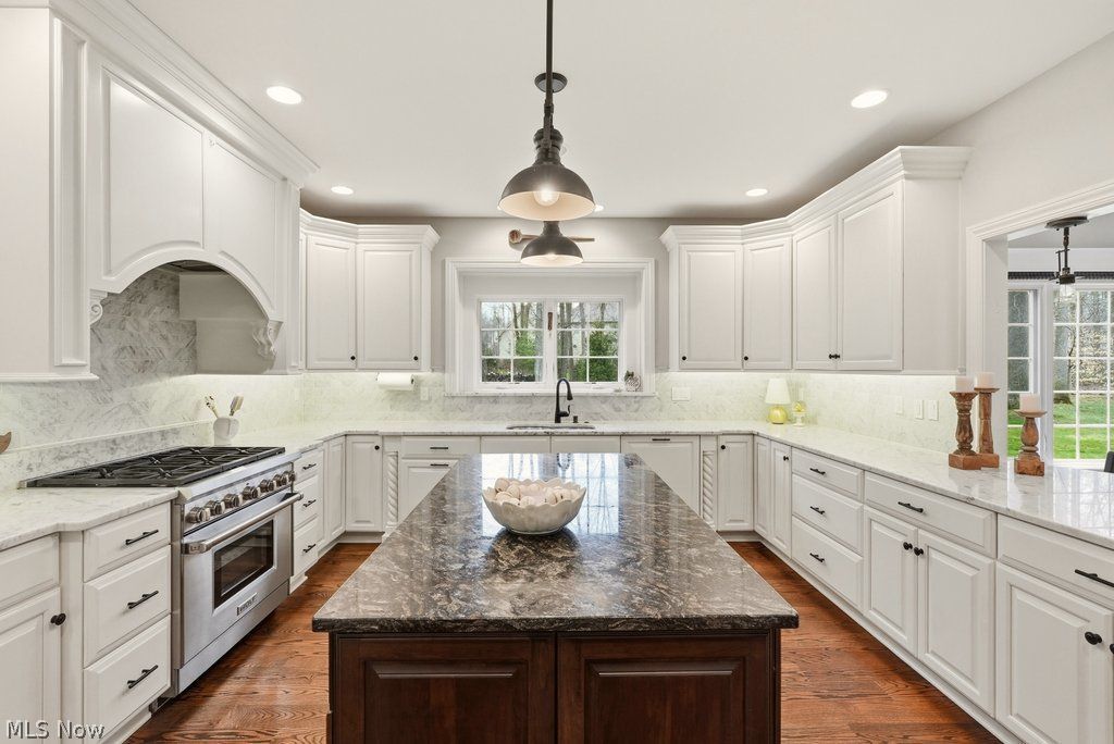 7480 Faraway Trail Chagrin Falls OH 44023